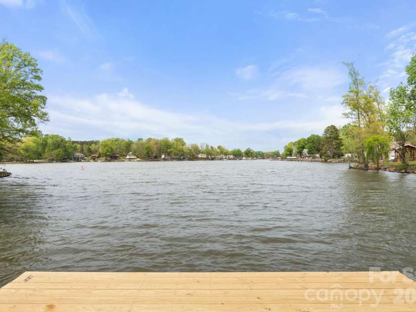 1786 Riverview Road, Lexington, NC 27292.  MLS# CAR4367857, YatesRealty ID 44879. 
