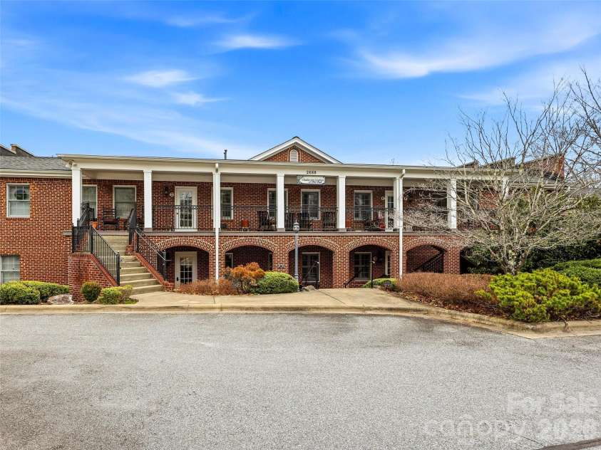 2688 Greenville Highway, Flat Rock, NC 28731.  MLS# CAR4354326, YatesRealty ID 4488. 