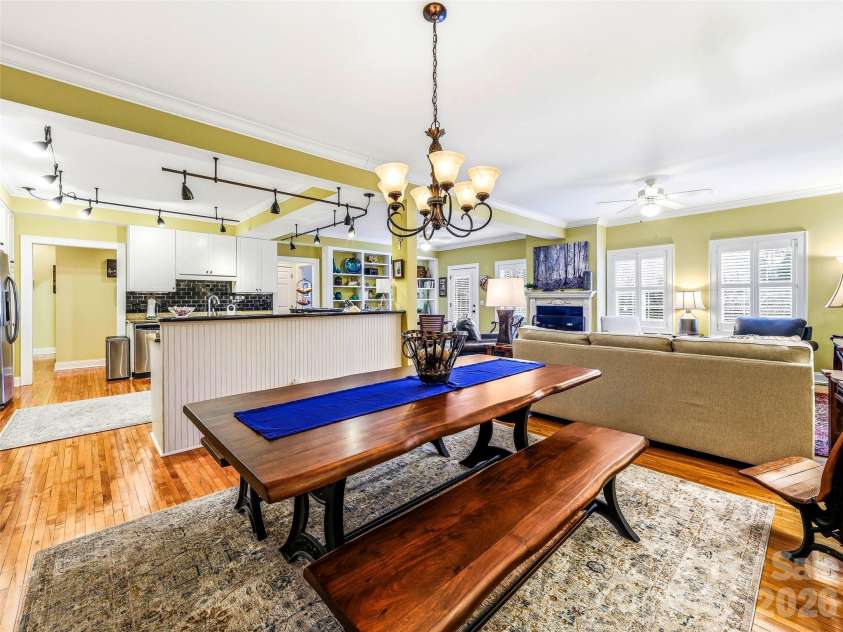 2688 Greenville Highway, Flat Rock, NC 28731.  MLS# CAR4354326, YatesRealty ID 4488. 