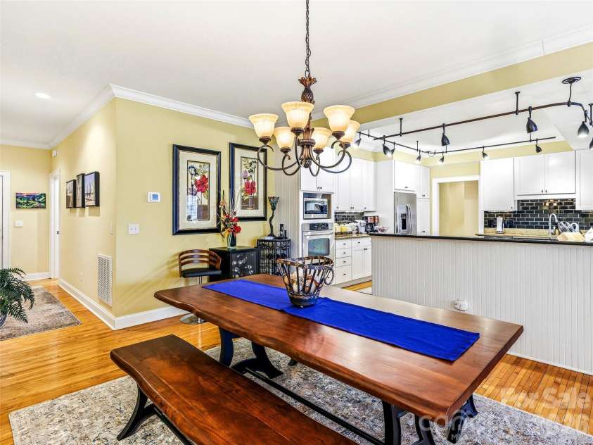 2688 Greenville Highway, Flat Rock, NC 28731.  MLS# CAR4354326, YatesRealty ID 4488. 