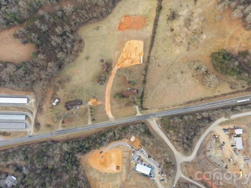 2977 HWY 64 Highway, Hayesville, NC 28904.  MLS# CAR4382674, YatesRealty ID 44880. 