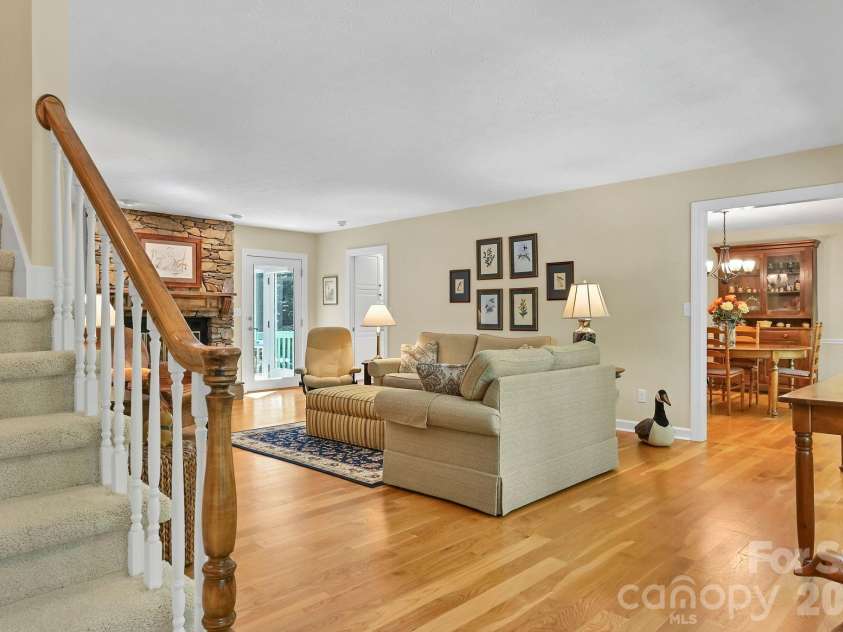3 Rodney Court, Flat Rock, NC 28731.  MLS# CAR4415085, YatesRealty ID 44885. 