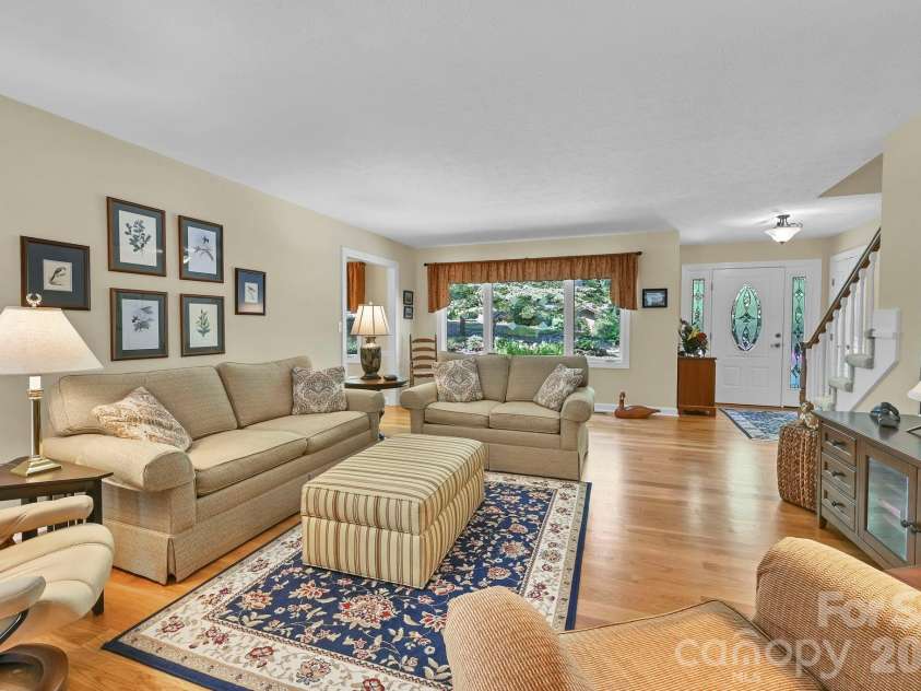 3 Rodney Court, Flat Rock, NC 28731.  MLS# CAR4415085, YatesRealty ID 44885. 