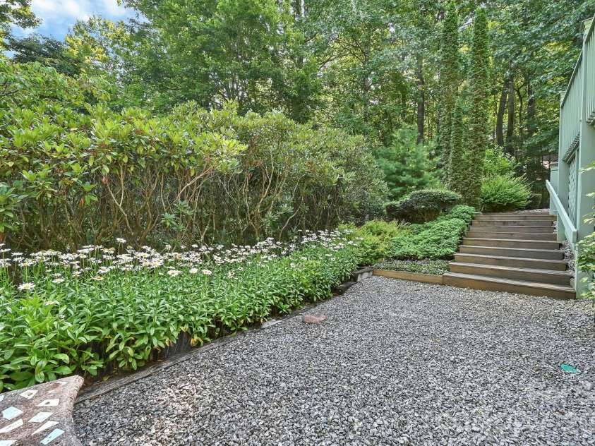 3 Rodney Court, Flat Rock, NC 28731.  MLS# CAR4415085, YatesRealty ID 44885. 