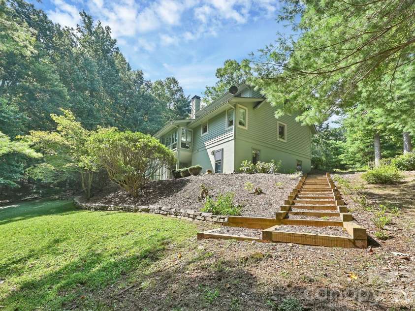 3 Rodney Court, Flat Rock, NC 28731.  MLS# CAR4415085, YatesRealty ID 44885. 