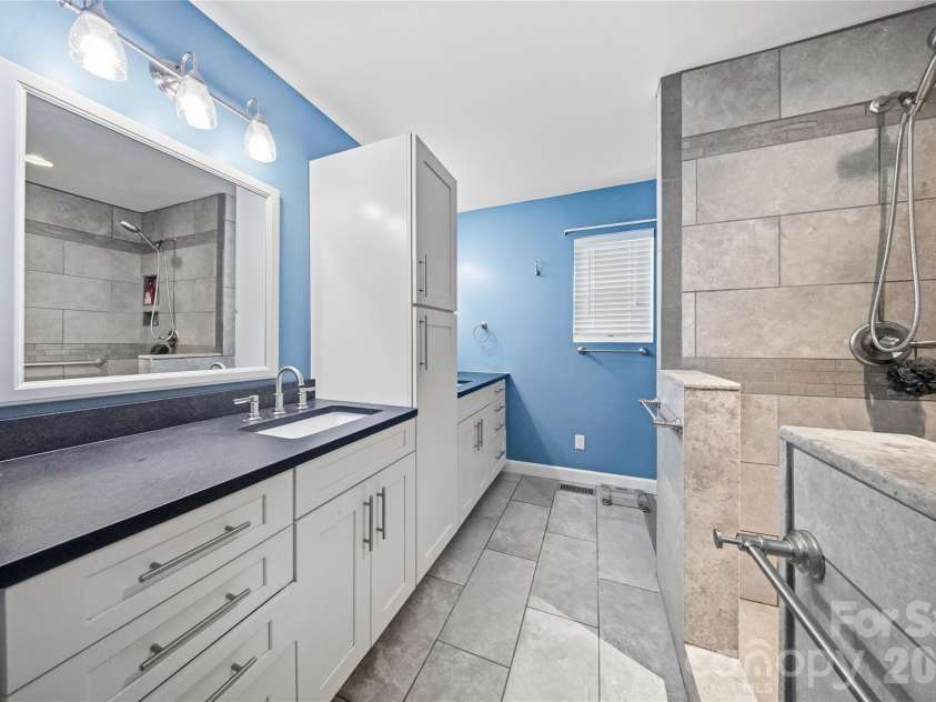 1555 Riverview Road, Lincolnton, NC 28092.  MLS# CAR4392993, YatesRealty ID 44887. 
