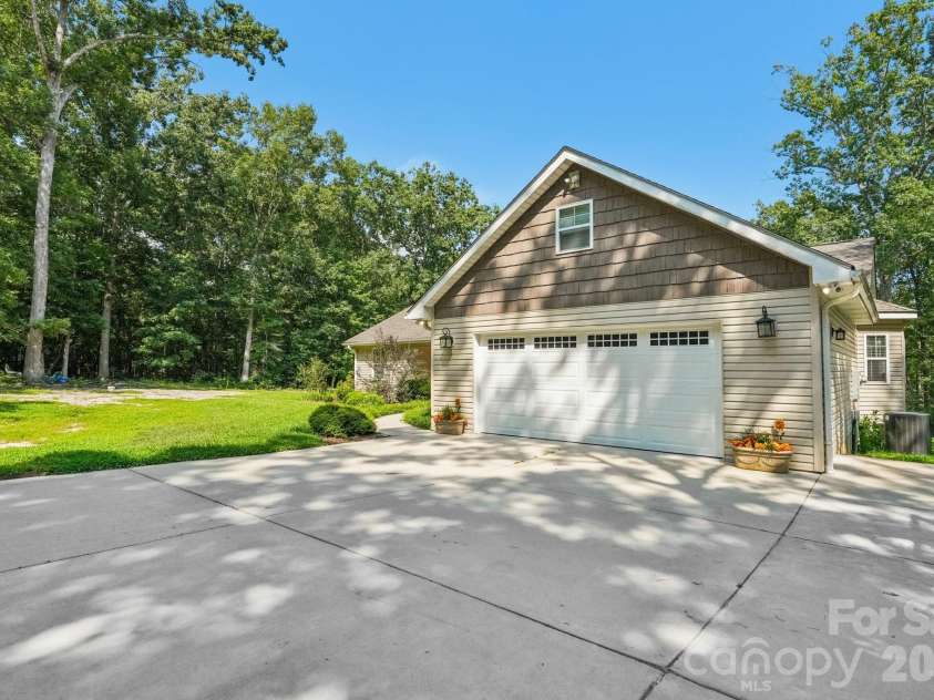 1555 Riverview Road, Lincolnton, NC 28092.  MLS# CAR4392993, YatesRealty ID 44887. 