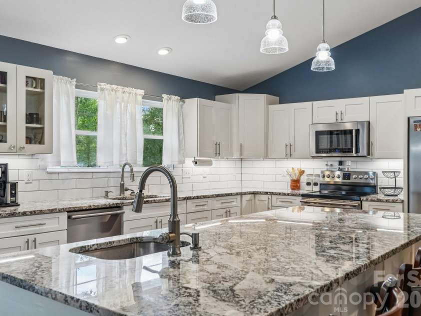 1555 Riverview Road, Lincolnton, NC 28092.  MLS# CAR4392993, YatesRealty ID 44887. 