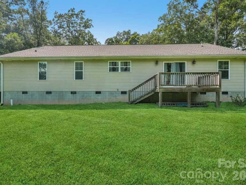 1555 Riverview Road, Lincolnton, NC 28092.  MLS# CAR4392993, YatesRealty ID 44887. 