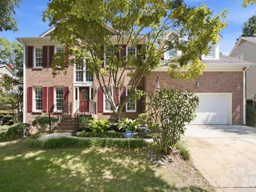 19740 Valiant Way, Cornelius, NC 28031.  MLS# CAR4408572, YatesRealty ID 44894. 