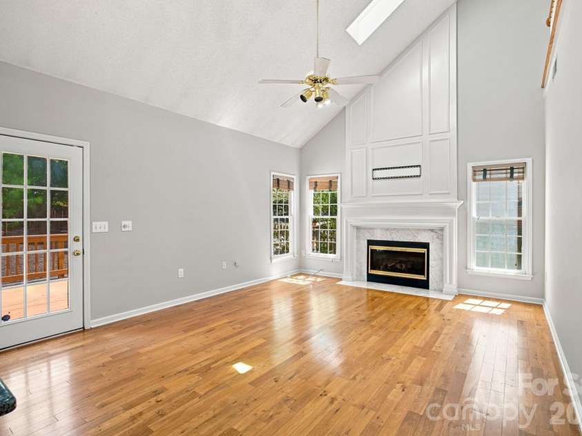 19740 Valiant Way, Cornelius, NC 28031.  MLS# CAR4408572, YatesRealty ID 44894. 