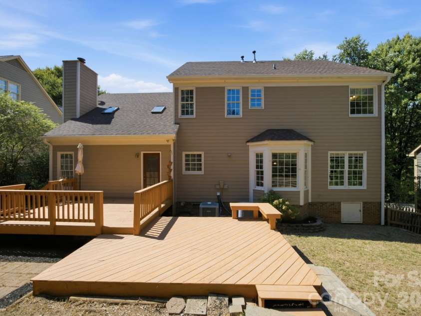 19740 Valiant Way, Cornelius, NC 28031.  MLS# CAR4408572, YatesRealty ID 44894. 