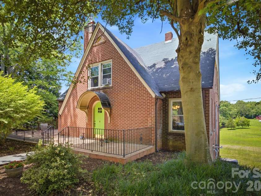 1205 Union Street, Morganton, NC 28655.  MLS# CAR4415291, YatesRealty ID 44895. 