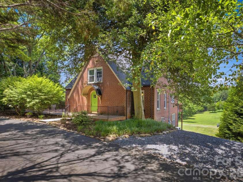 1205 Union Street, Morganton, NC 28655.  MLS# CAR4415291, YatesRealty ID 44895. 
