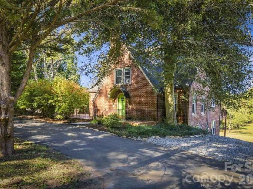 1205 Union Street, Morganton, NC 28655.  MLS# CAR4415291, YatesRealty ID 44895. 