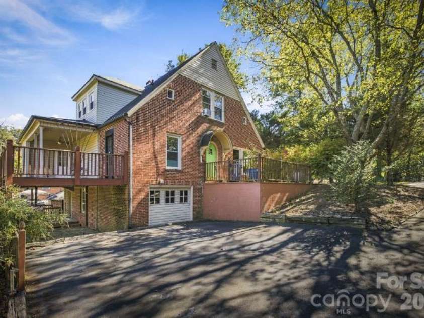 1205 Union Street, Morganton, NC 28655.  MLS# CAR4415291, YatesRealty ID 44895. 
