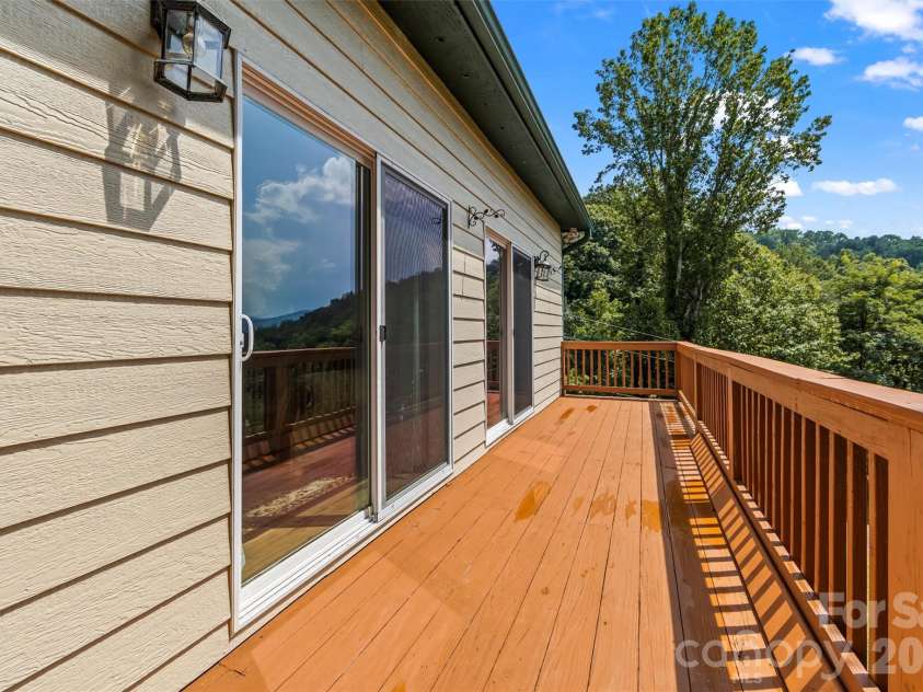 263 Pilgrims Lane, Burnsville, NC 28714.  MLS# CAR4415371, YatesRealty ID 44896. 2nd Living Space Private Deck