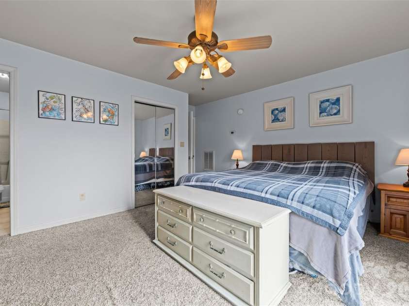 263 Pilgrims Lane, Burnsville, NC 28714.  MLS# CAR4415371, YatesRealty ID 44896. Primary Suite upstairs