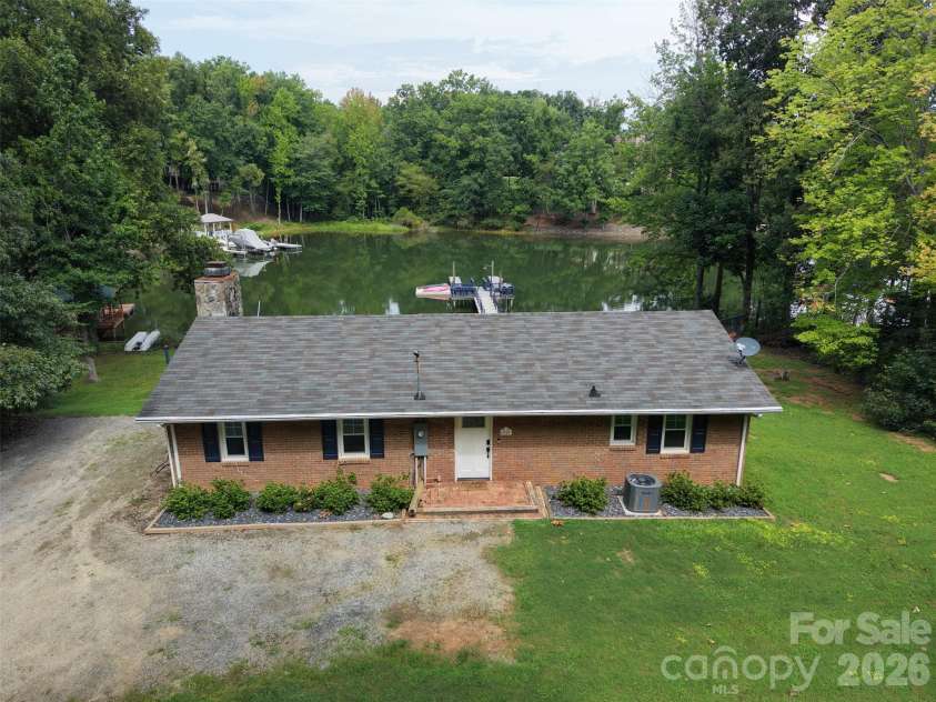 4009 Cindy Lane, Denver, NC 28037.  MLS# CAR4415192, YatesRealty ID 44897. 