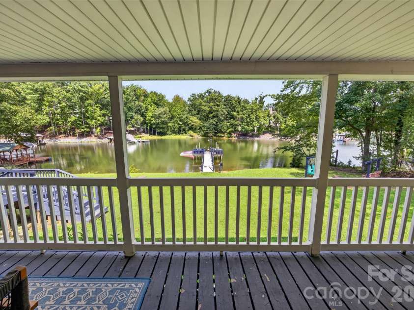 4009 Cindy Lane, Denver, NC 28037.  MLS# CAR4415192, YatesRealty ID 44897. 