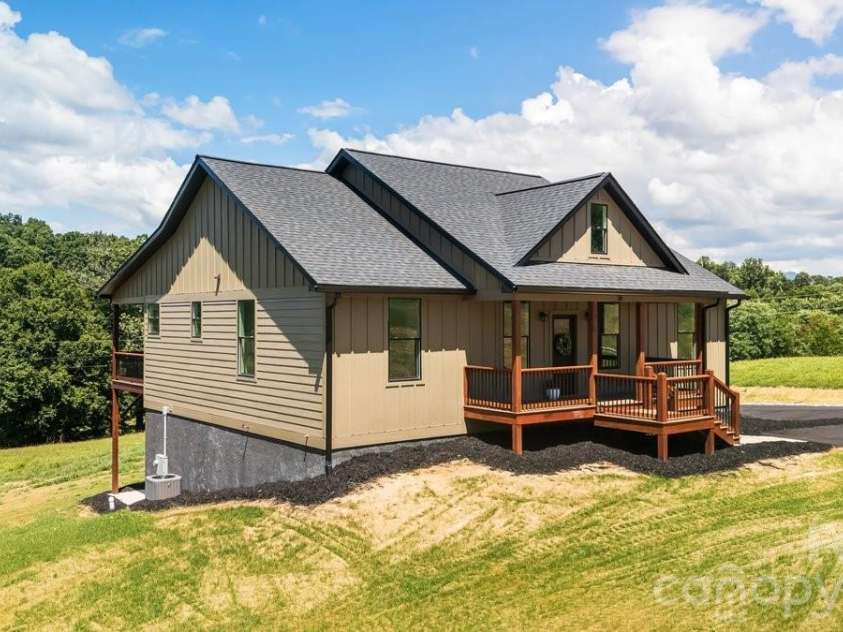 30 Johnny Roberts Road, Alexander, NC 28701.  MLS# CAR4405551, YatesRealty ID 44899. 