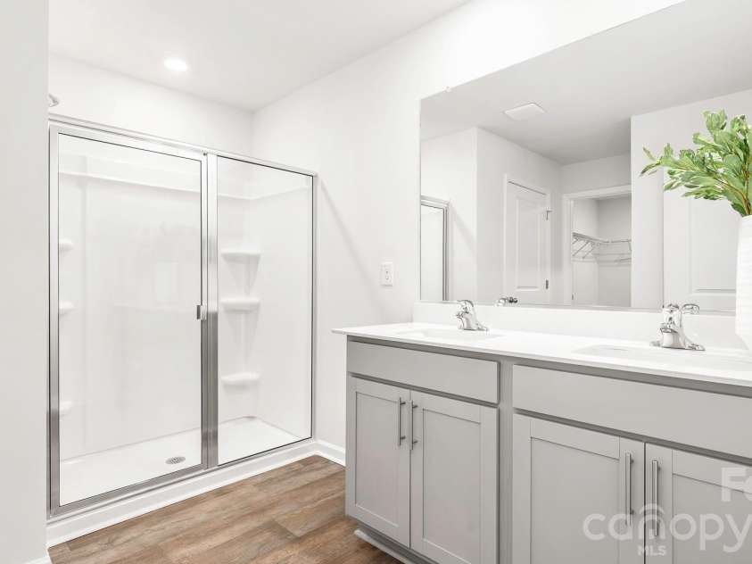 167 Prominent Drive, Lexington, NC 27292.  MLS# CAR4345068, YatesRealty ID 4490. *Photos are of model home and are for representational purposes only 