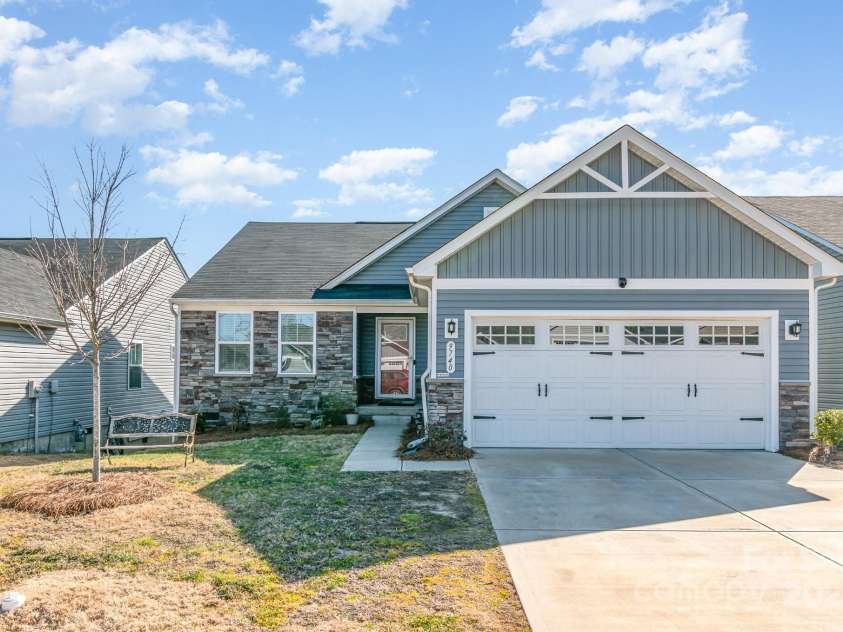 9740 Wardley Drive, Charlotte, NC 28215.  MLS# CAR4227129, YatesRealty ID 4490. 