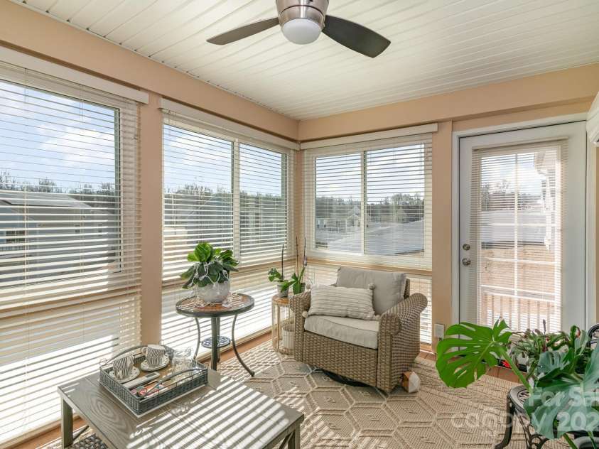 9740 Wardley Drive, Charlotte, NC 28215.  MLS# CAR4227129, YatesRealty ID 4490. 