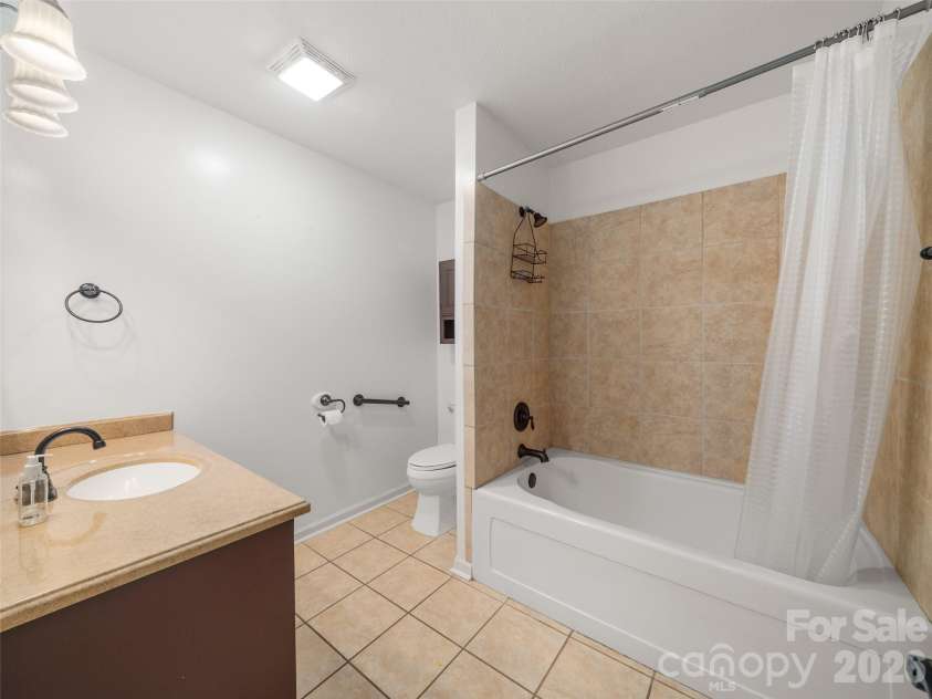 122 McCall Road, Pisgah Forest, NC 28768.  MLS# CAR4414055, YatesRealty ID 44900. 