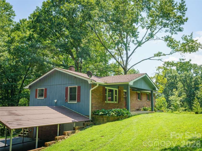 122 McCall Road, Pisgah Forest, NC 28768.  MLS# CAR4414055, YatesRealty ID 44900. 