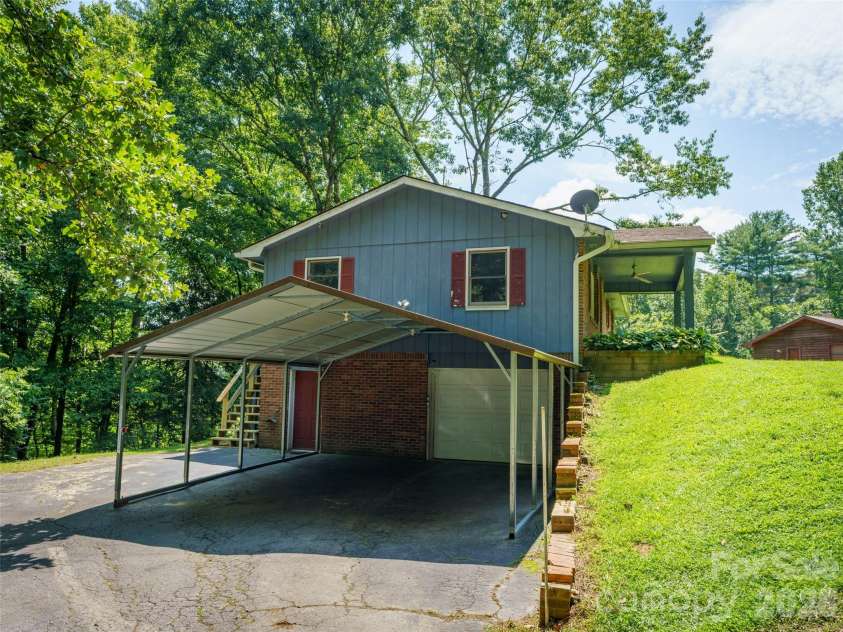 122 McCall Road, Pisgah Forest, NC 28768.  MLS# CAR4414055, YatesRealty ID 44900. 