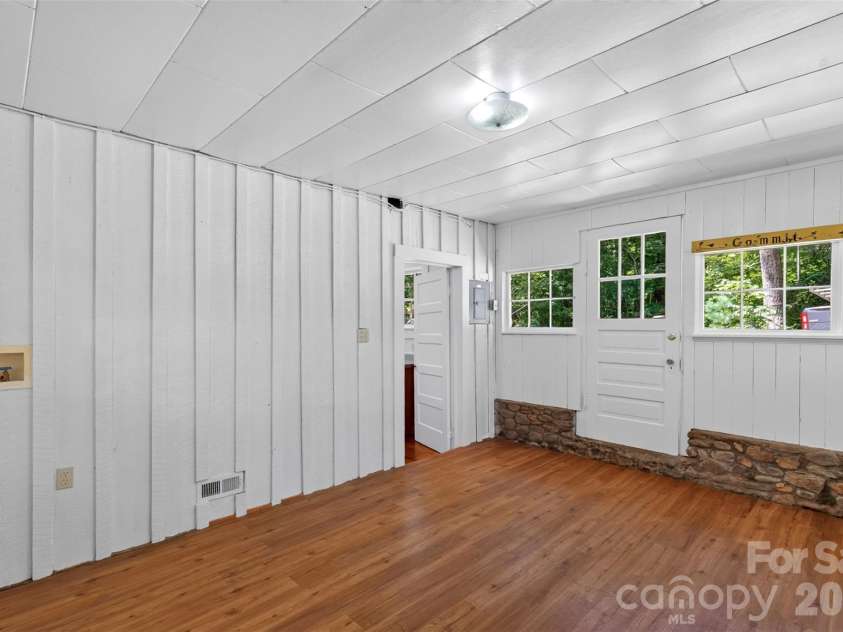 7 Bowers Road, Black Mountain, NC 28711.  MLS# CAR4413537, YatesRealty ID 44901. 