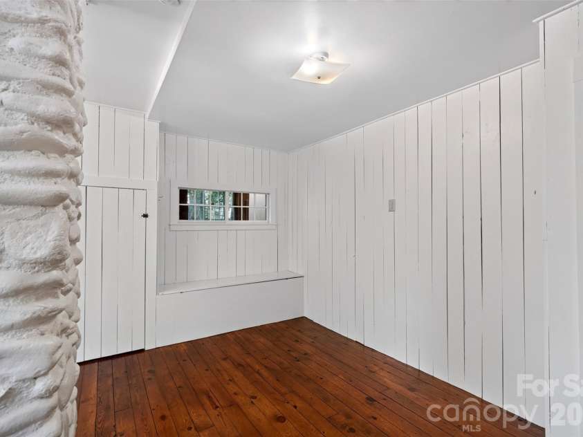 7 Bowers Road, Black Mountain, NC 28711.  MLS# CAR4413537, YatesRealty ID 44901. 