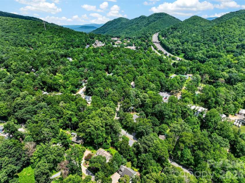 7 Bowers Road, Black Mountain, NC 28711.  MLS# CAR4413537, YatesRealty ID 44901. 