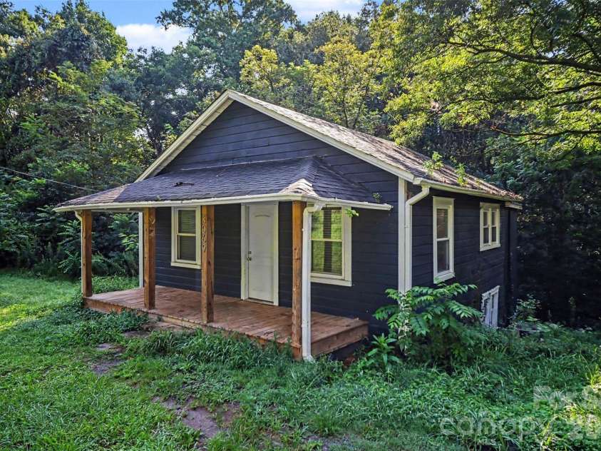 3069 Chinook Trail, Lincolnton, NC 28092.  MLS# CAR4415385, YatesRealty ID 44902. 