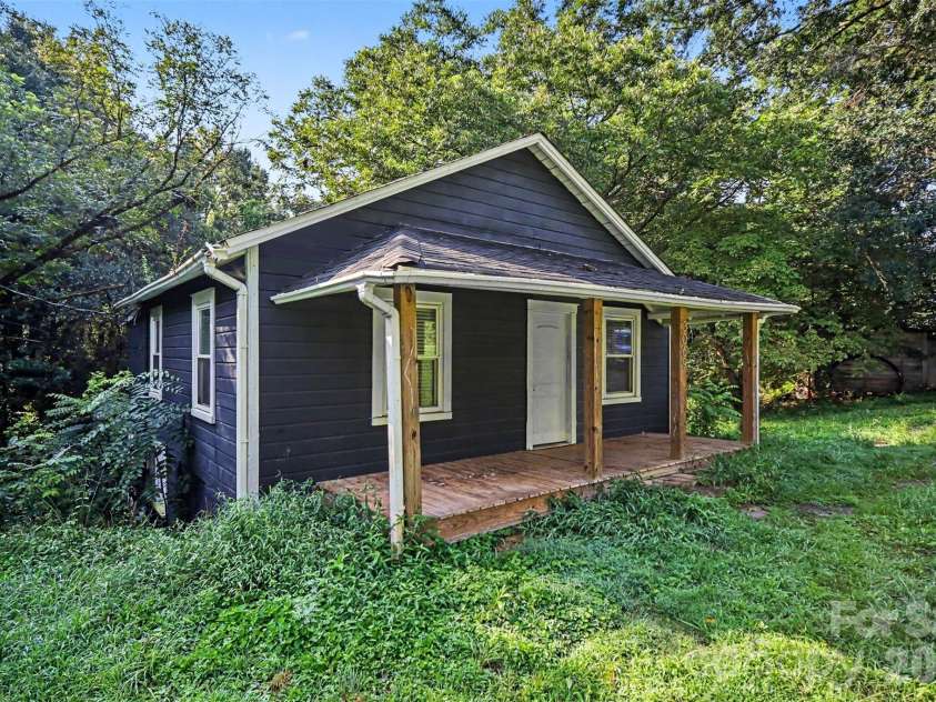 3069 Chinook Trail, Lincolnton, NC 28092.  MLS# CAR4415385, YatesRealty ID 44902. 