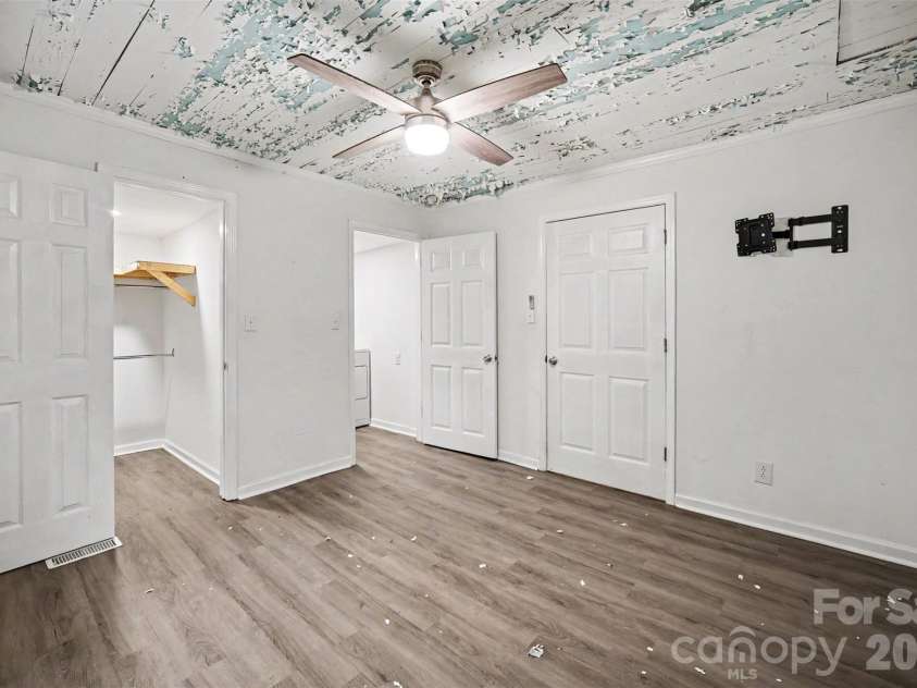 3069 Chinook Trail, Lincolnton, NC 28092.  MLS# CAR4415385, YatesRealty ID 44902. 