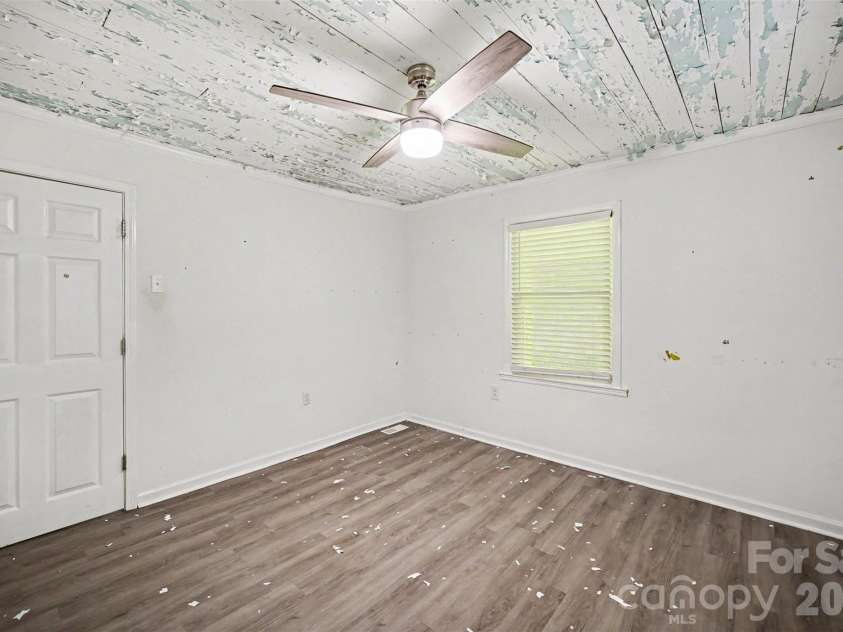3069 Chinook Trail, Lincolnton, NC 28092.  MLS# CAR4415385, YatesRealty ID 44902. 