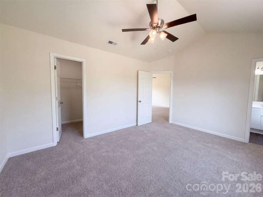 1667 Oakview Way, Rock Hill, SC 29730.  MLS# CAR4415405, YatesRealty ID 44905. 