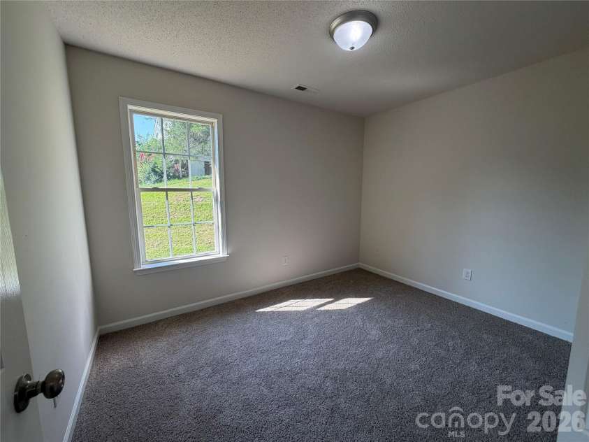1667 Oakview Way, Rock Hill, SC 29730.  MLS# CAR4415405, YatesRealty ID 44905. 