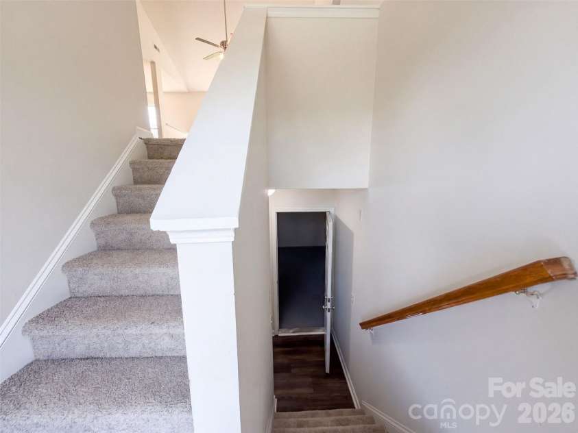 1667 Oakview Way, Rock Hill, SC 29730.  MLS# CAR4415405, YatesRealty ID 44905. 