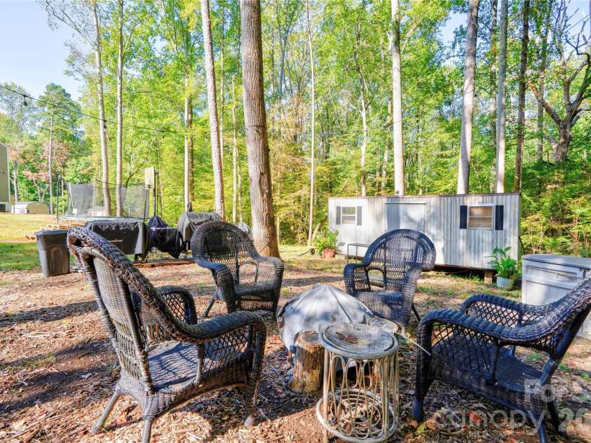 114 Tanya Lane, Shelby, NC 28152.  MLS# CAR4392402, YatesRealty ID 44906. Fire Pit