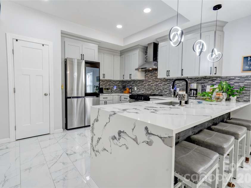 114 Tanya Lane, Shelby, NC 28152.  MLS# CAR4392402, YatesRealty ID 44906. Kitchen