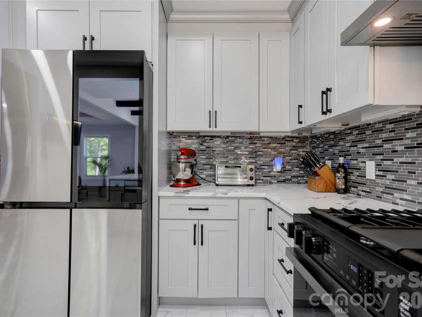 114 Tanya Lane, Shelby, NC 28152.  MLS# CAR4392402, YatesRealty ID 44906. Kitchen