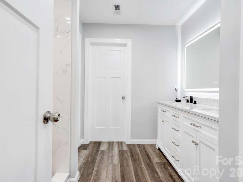 114 Tanya Lane, Shelby, NC 28152.  MLS# CAR4392402, YatesRealty ID 44906. Primary Bathroom