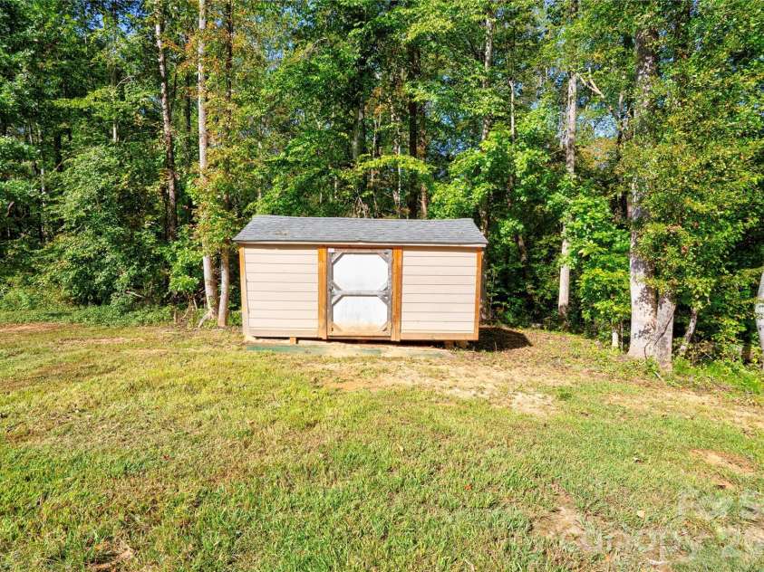 114 Tanya Lane, Shelby, NC 28152.  MLS# CAR4392402, YatesRealty ID 44906. Storage Building