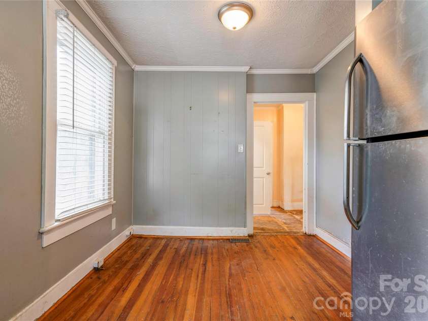 811 Kings Road, Shelby, NC 28150.  MLS# CAR4399686, YatesRealty ID 44907. Breakfast Room