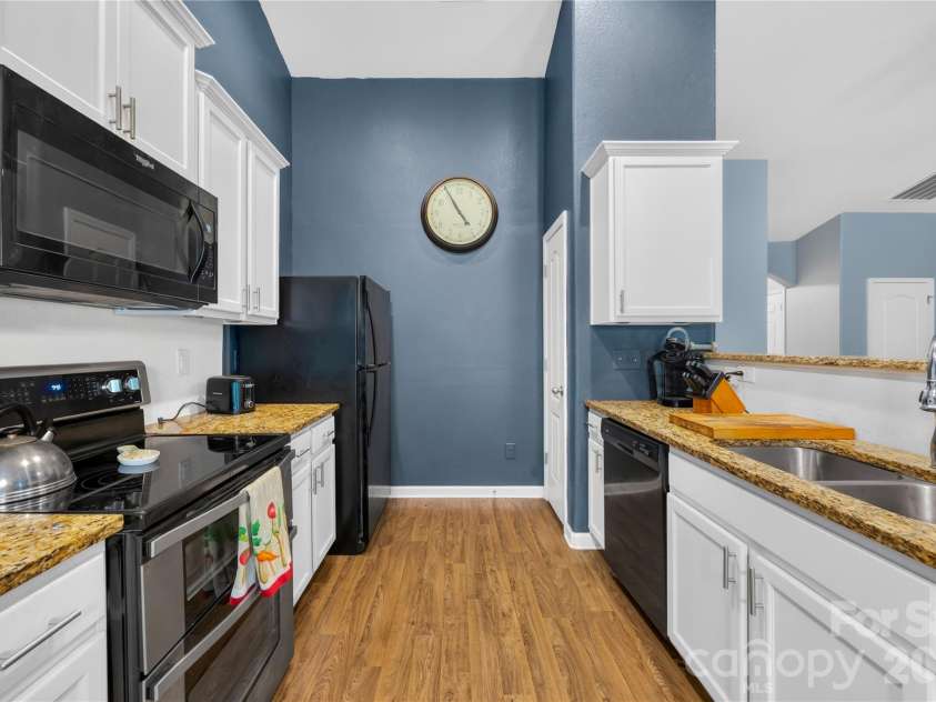 809 Gunnar Drive, Gastonia, NC 28054.  MLS# CAR4408682, YatesRealty ID 44911. 