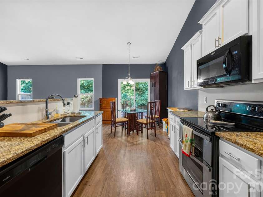 809 Gunnar Drive, Gastonia, NC 28054.  MLS# CAR4408682, YatesRealty ID 44911. 