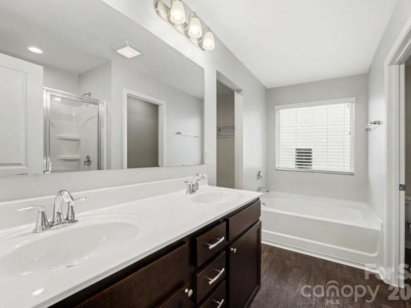128 Sutters Mill Drive, Troutman, NC 28166.  MLS# CAR4414682, YatesRealty ID 44912. 